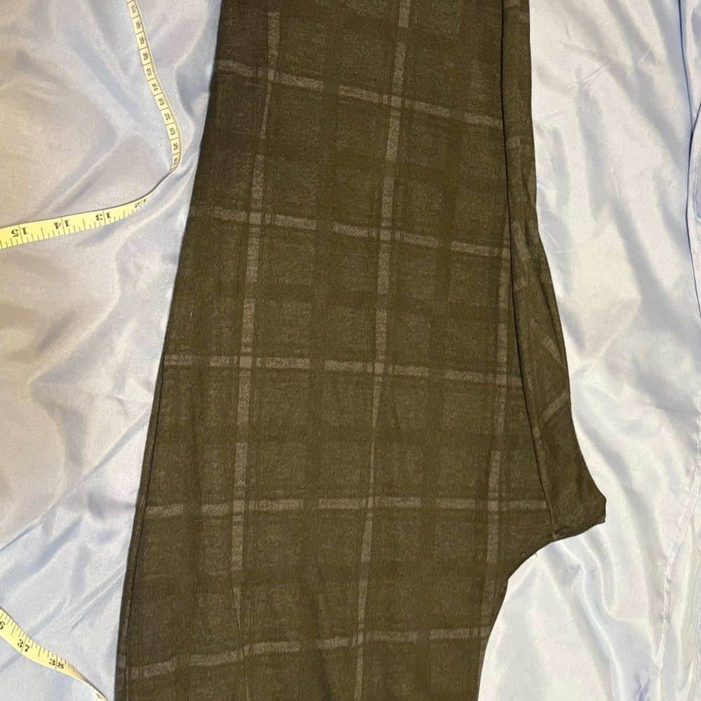 LuLaRoe Women's Plaid Cropped Pants - Dark Gray